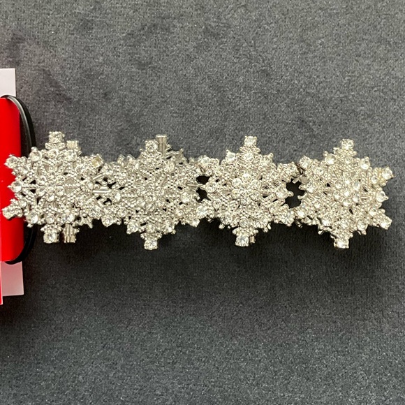 NWT Holiday Lane Snowflake Star Crystal Bracelet - Picture 4 of 5